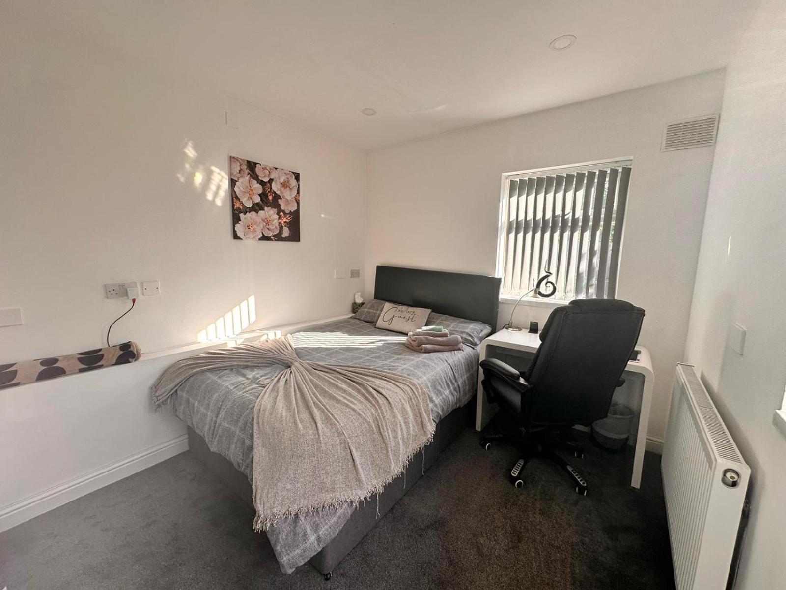 Birmingham Blissful Apartment With 2 Bedrooms Bagian luar foto